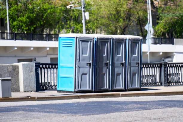 Best Portable restroom trailer rental  in Bensenvle, IL